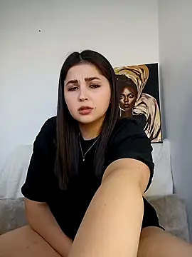 Snapshot of Talla_a chatting on 02-27-25, 10:59 Talla a online show from 02-27-25, 10:59