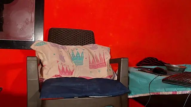 Snapshot of angelicatsx chatting on 01-18-25, 02:02 angelicatsx online show from 01-18-25, 02:02