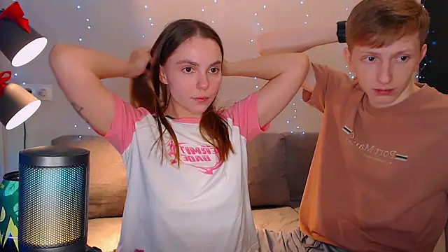 juliaanddima online show from 12-17-24, 11:59