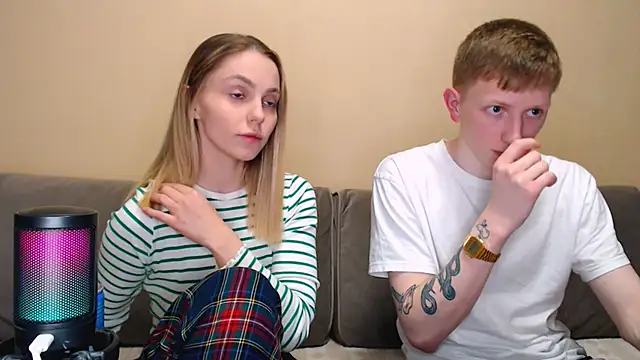 juliaanddima online show from 03-22-26, 10:13