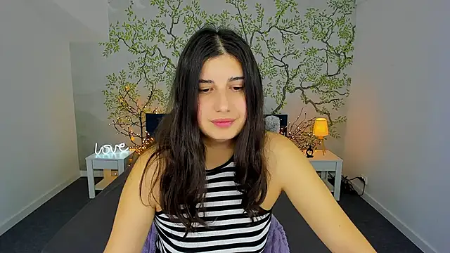 Snapshot of Linda_EX chatting on 01-14-25, 11:10 Linda EX online show from 01-14-25, 11:10