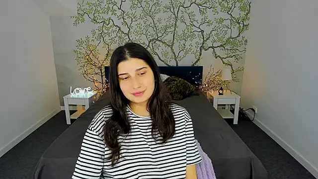 Snapshot of Linda_EX chatting on 01-27-25, 11:22 Linda EX online show from 01-27-25, 11:22