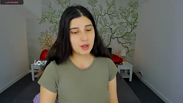 Snapshot of Linda_EX chatting on 02-13-25, 07:13 Linda EX online show from 02-13-25, 07:13