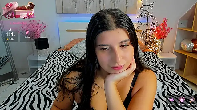 Snapshot of Linda_EX chatting on 10-08-25, 04:32 Linda EX online show from 10-08-25, 04:32