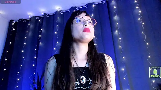 Snapshot of shantalc3rezo chatting on 01-08-25, 11:30 shantalc3rezo online show from 01-08-25, 11:30