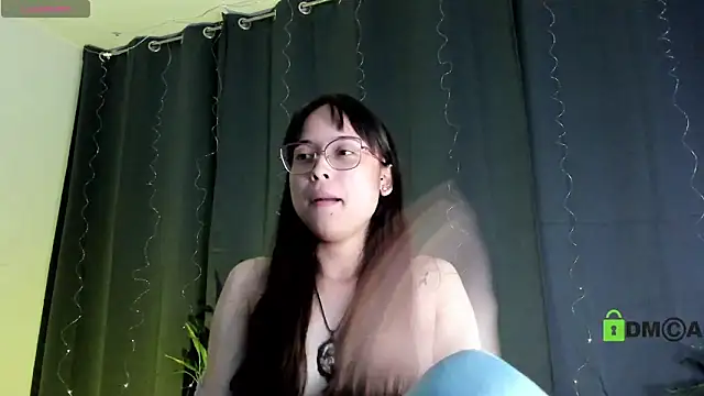 Snapshot of shantalc3rezo chatting on 01-17-25, 11:40 shantalc3rezo online show from 01-17-25, 11:40