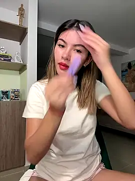 Your Honeey online show from 10-21-25, 03:18