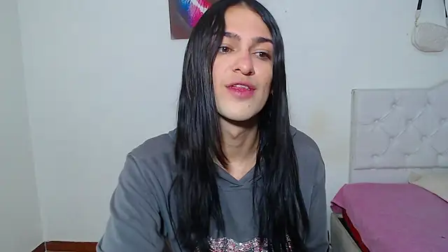 Snapshot of sweet1Girl chatting on 02-19-26, 01:07 sweet1Girl online show from 02-19-26, 01:07