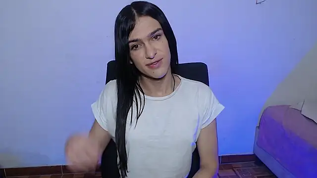 Snapshot of sweet1Girl chatting on 06-27-26, 12:10 sweet1Girl online show from 06-27-26, 12:10