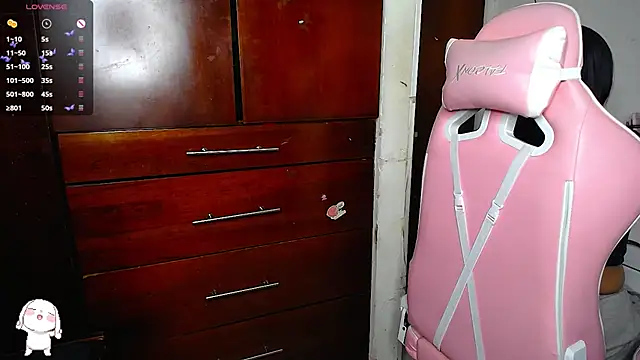 Snapshot of eva_six chatting on 12-09-24, 08:44 eva six online show from 12-09-24, 08:44