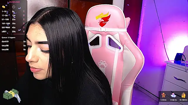 Snapshot of eva_six chatting on 12-19-24, 10:53 eva six online show from 12-19-24, 10:53