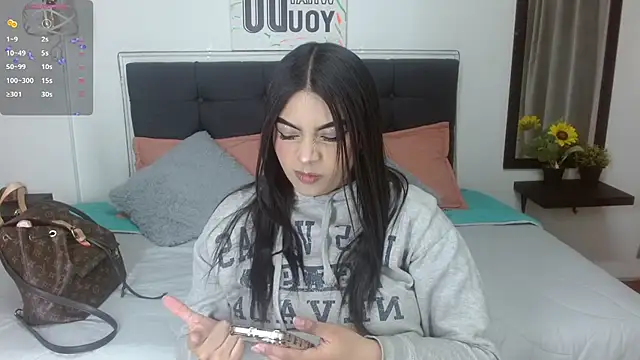 Snapshot of eva_six chatting on 10-08-25, 07:22 eva six online show from 10-08-25, 07:22