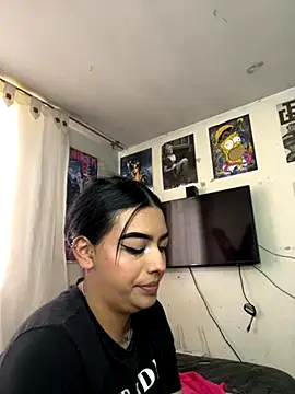 Snapshot of eva_six chatting on 10-15-25, 03:23 eva six online show from 10-15-25, 03:23