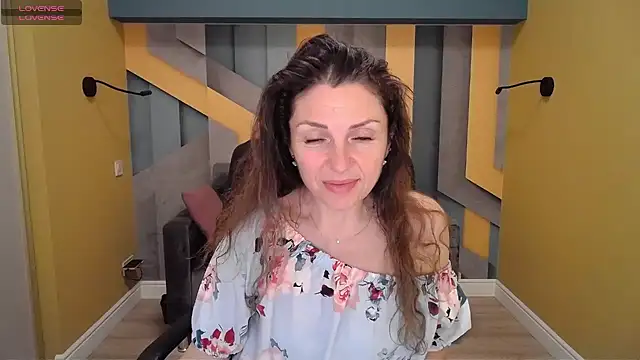 Snapshot of EllaLong chatting on 01-29-25, 03:37 EllaLong online show from 01-29-25, 03:37