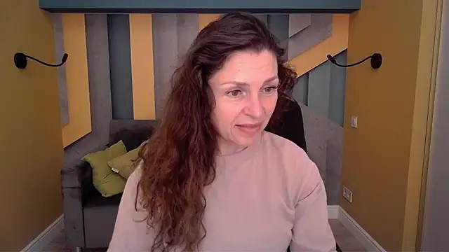 EllaLong online show from 04-01-26, 11:33