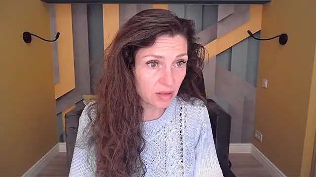 EllaLong online show from 04-18-26, 11:25