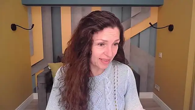 EllaLong online show from 04-19-26, 11:42