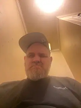 Snapshot of mrscum4u chatting on 01-09-25, 02:33 mrscum4u online show from 01-09-25, 02:33