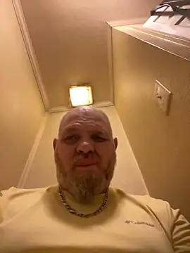 Snapshot of mrscum4u chatting on 01-16-25, 04:28 mrscum4u online show from 01-16-25, 04:28