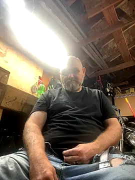 Snapshot of mrscum4u chatting on 09-27-25, 07:08 mrscum4u online show from 09-27-25, 07:08