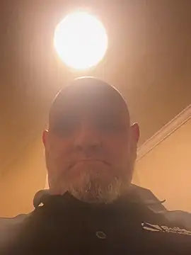 Snapshot of mrscum4u chatting on 10-24-25, 04:09 mrscum4u online show from 10-24-25, 04:09