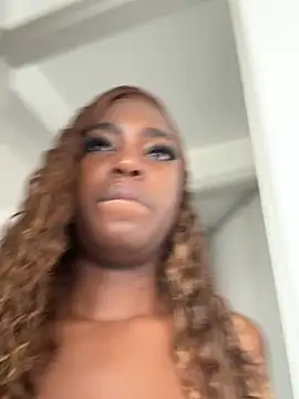 NaiaGils online show from 02-08-26, 01:58