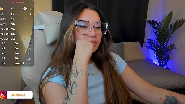 dakottaa  online show from 02-02-26, 11:36