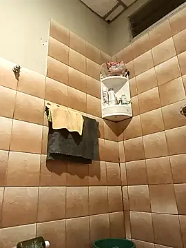 DanelyLopez online show from 01-19-25, 02:47