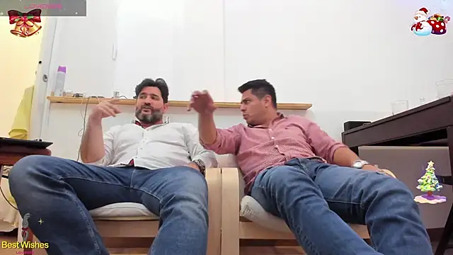 Snapshot of Maxi_TheBigDaddy chatting on 12-28-24, 09:40 Maxi TheBigDaddy online show from 12-28-24, 09:40