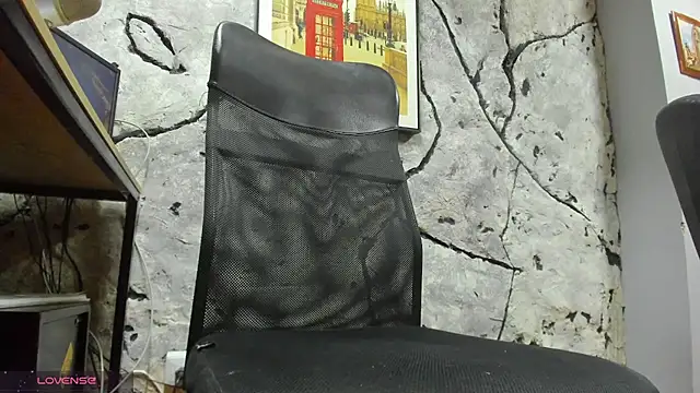 Snapshot of Maxi_TheBigDaddy chatting on 01-09-26, 03:15 Maxi TheBigDaddy online show from 01-09-26, 03:15