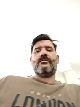 Snapshot of Maxi_TheBigDaddy chatting on 03-10-26, 04:01 Maxi TheBigDaddy online show from 03-10-26, 04:01