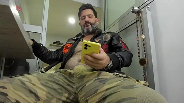 Maxi TheBigDaddy online show from 04-11-26, 04:06