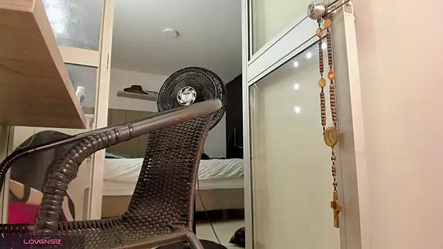 Maxi TheBigDaddy online show from 04-19-26, 03:17