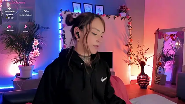 Megan inked online show from 03-02-26, 08:32