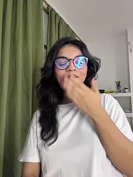 Snapshot of Cat2525 chatting on 01-26-25, 02:45 Cat2525 online show from 01-26-25, 02:45