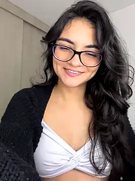 Snapshot of Cat2525 chatting on 10-12-25, 12:53 Cat2525 online show from 10-12-25, 12:53