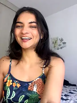 Snapshot of Cat2525 chatting on 11-04-25, 07:57 Cat2525 online show from 11-04-25, 07:57