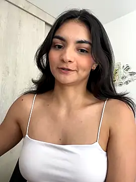 Snapshot of Cat2525 chatting on 11-08-25, 08:29 Cat2525 online show from 11-08-25, 08:29