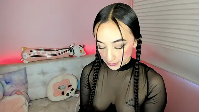 Snapshot of tinysara chatting on 04-30-26, 04:13 tinysara online show from 04-30-26, 04:13