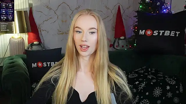 Snapshot of Amelia_Blaze chatting on 12-23-24, 11:28 Amelia Blaze online show from 12-23-24, 11:28