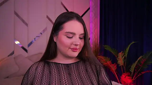 CuteAmberr online show from 10-31-25, 12:33