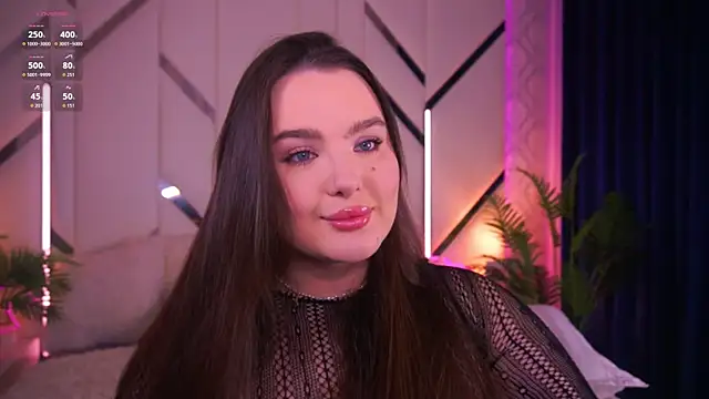 CuteAmberr online show from 11-22-25, 01:26