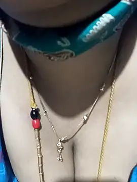 tuttifrutti17 online show from 09-25-25, 05:38