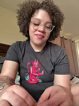 QueenNuttCollector online show from 03-04-26, 05:19