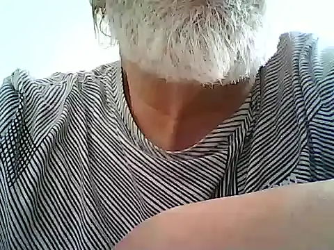 Snapshot of xcimeru chatting on 04-24-26, 01:24 xcimeru online show from 04-24-26, 01:24