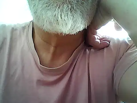 Snapshot of xcimeru chatting on 06-05-26, 02:56 xcimeru online show from 06-05-26, 02:56