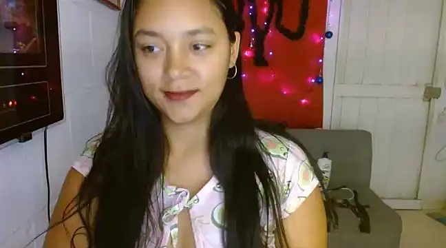 Chiara petterson online show from 12-20-24, 05:25