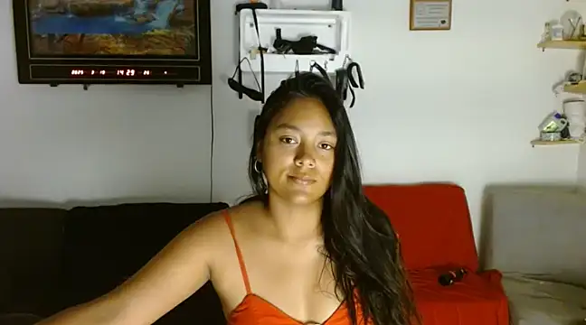 Chiara petterson online show from 03-19-25, 07:27