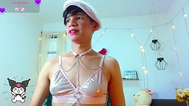 Snapshot of Ariel_Femboy_ chatting on 12-21-24, 03:14 Ariel Femboy online show from 12-21-24, 03:14