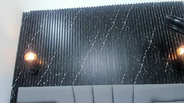 Angie Will online show from 12-17-25, 08:15